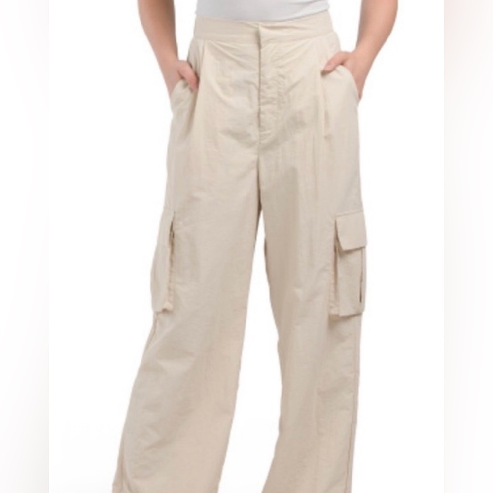 Wide Leg Cargo Pants in Beige